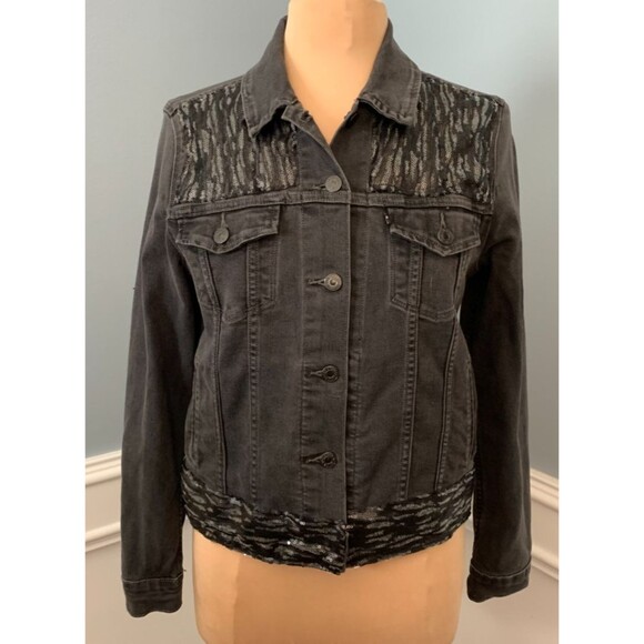 Levis Jacket Womens M Denim Embellished Trucker Lightly Distressed Button Up - Picture 1 of 10